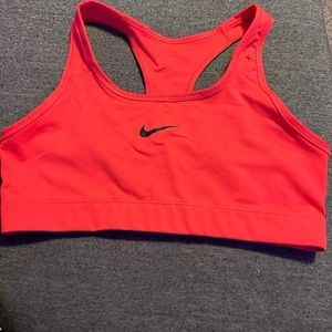 Nike sports bra size L